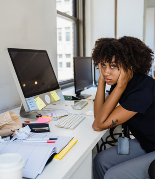 ¿CÓMO AFECTA EL ESTRÉS EN EL ÁMBITO LABORAL?